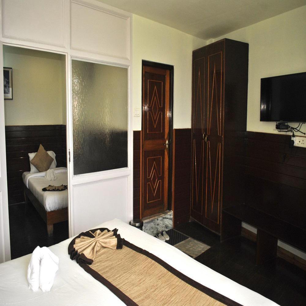 Hotel Kasturi Palace & Restaurant Darjeeling Darjeeling  Ngoại thất bức ảnh