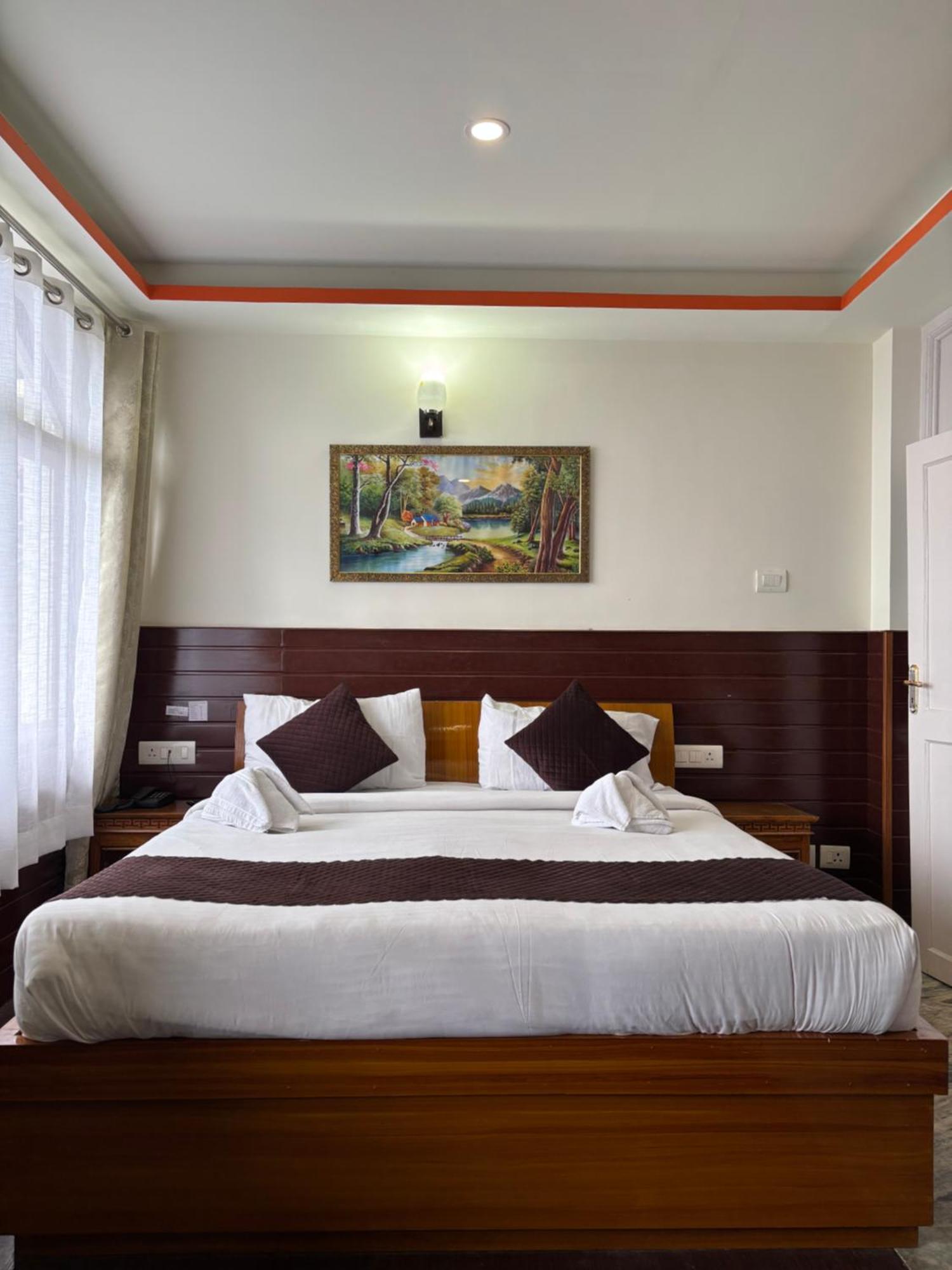 Hotel Kasturi Palace & Restaurant Darjeeling Darjeeling  Ngoại thất bức ảnh