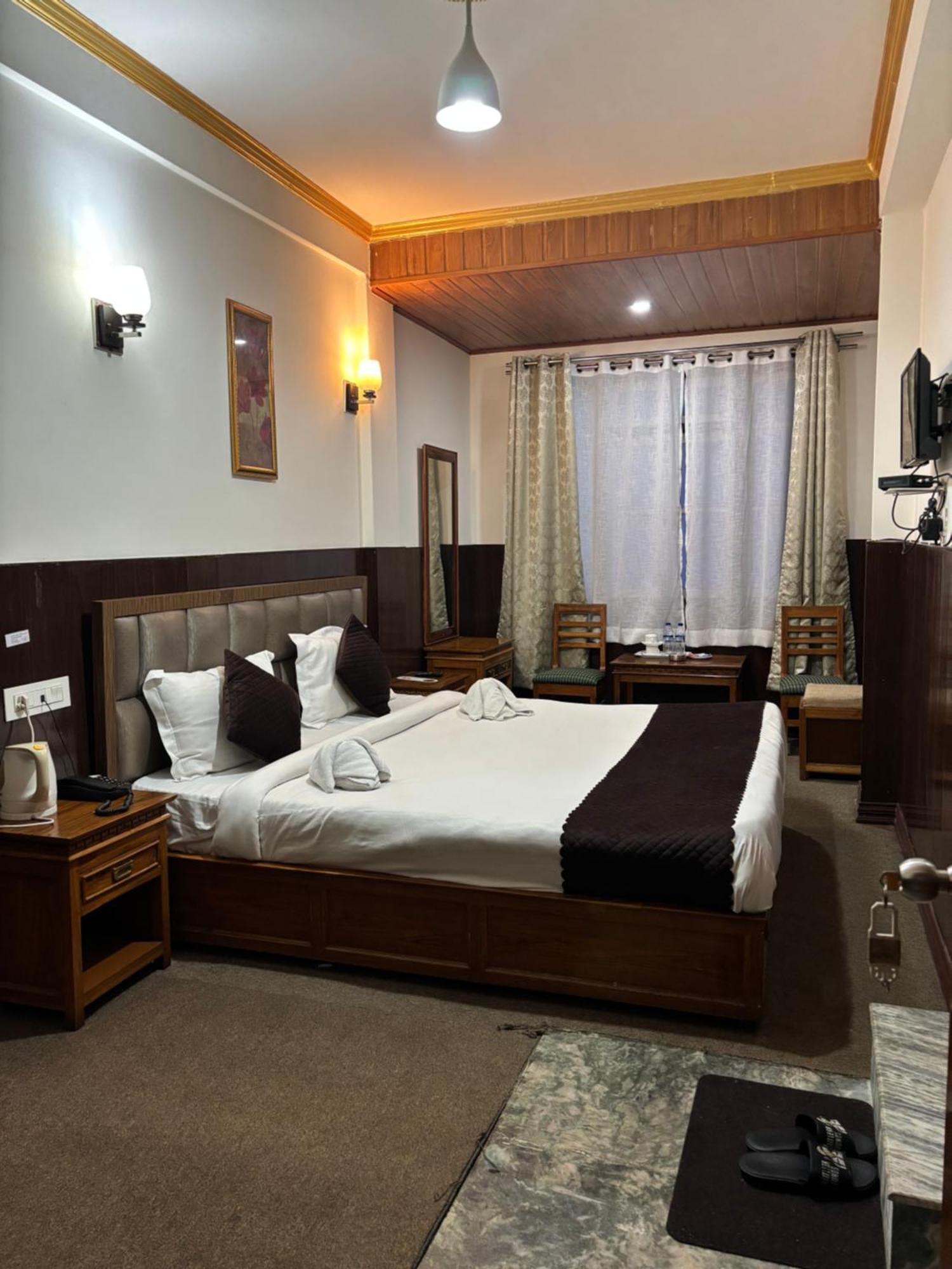 Hotel Kasturi Palace & Restaurant Darjeeling Darjeeling  Ngoại thất bức ảnh