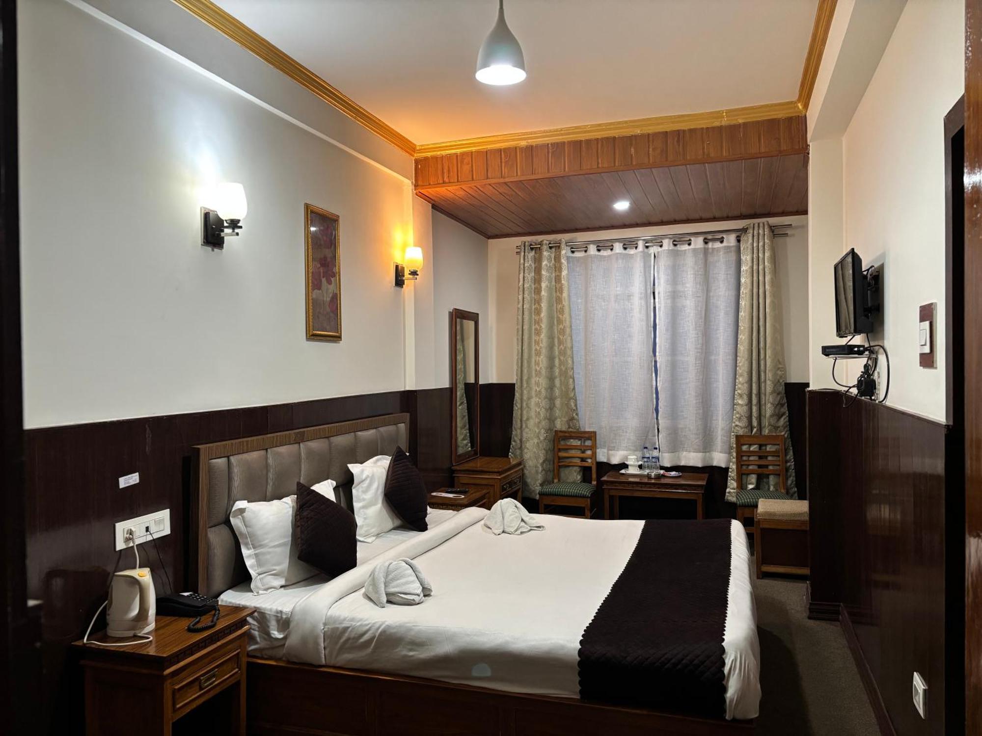 Hotel Kasturi Palace & Restaurant Darjeeling Darjeeling  Ngoại thất bức ảnh