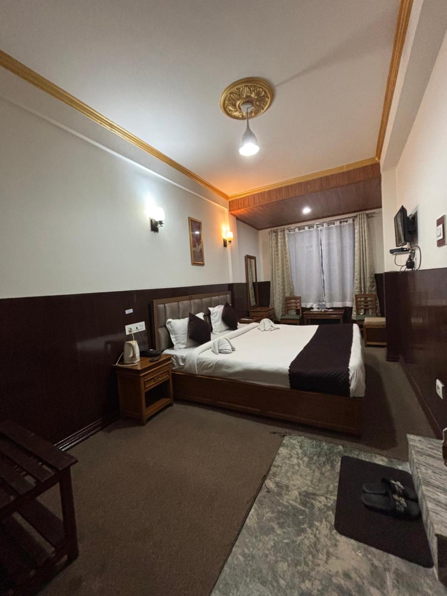 Hotel Kasturi Palace & Restaurant Darjeeling Darjeeling  Ngoại thất bức ảnh