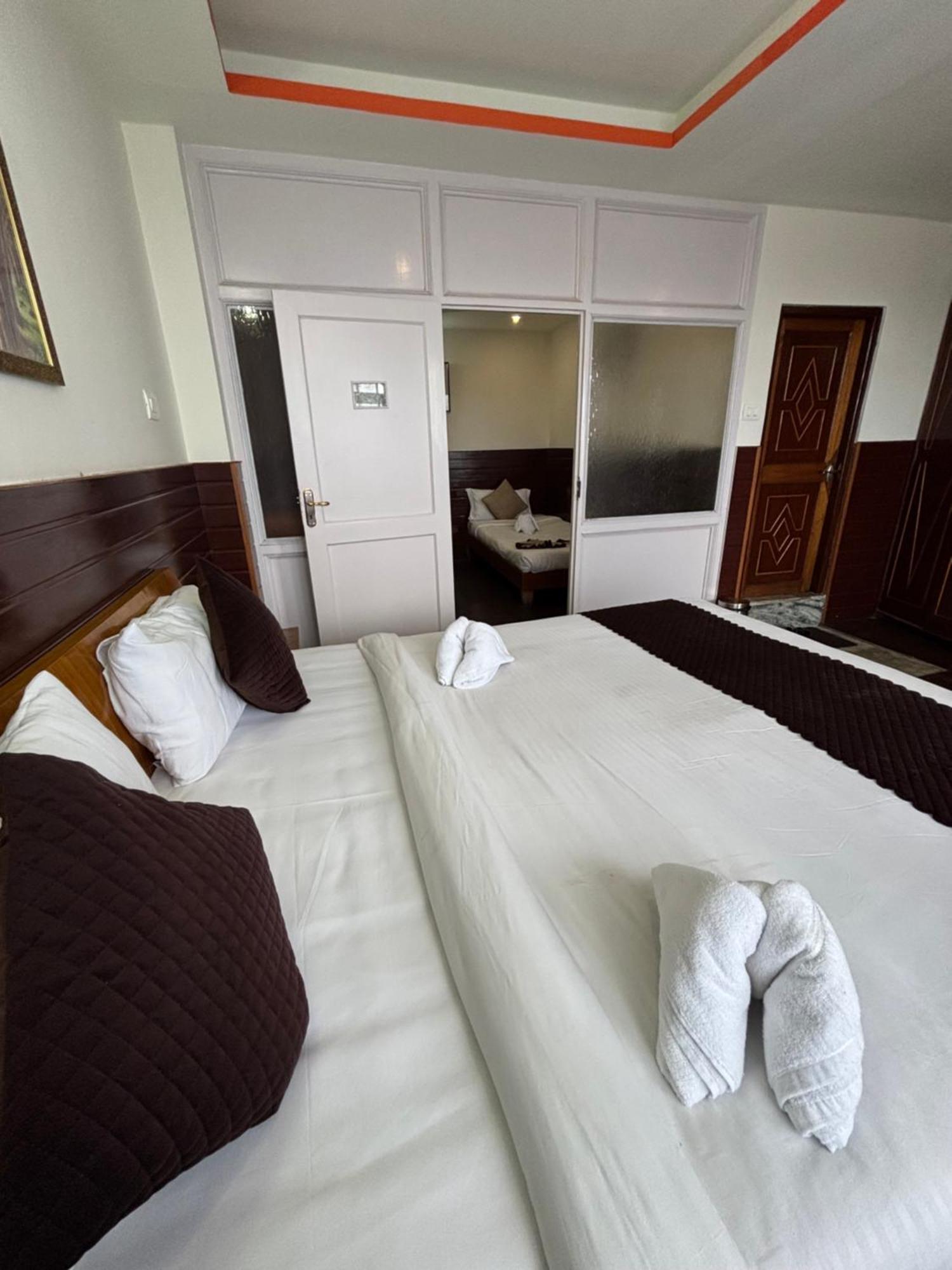 Hotel Kasturi Palace & Restaurant Darjeeling Darjeeling  Ngoại thất bức ảnh