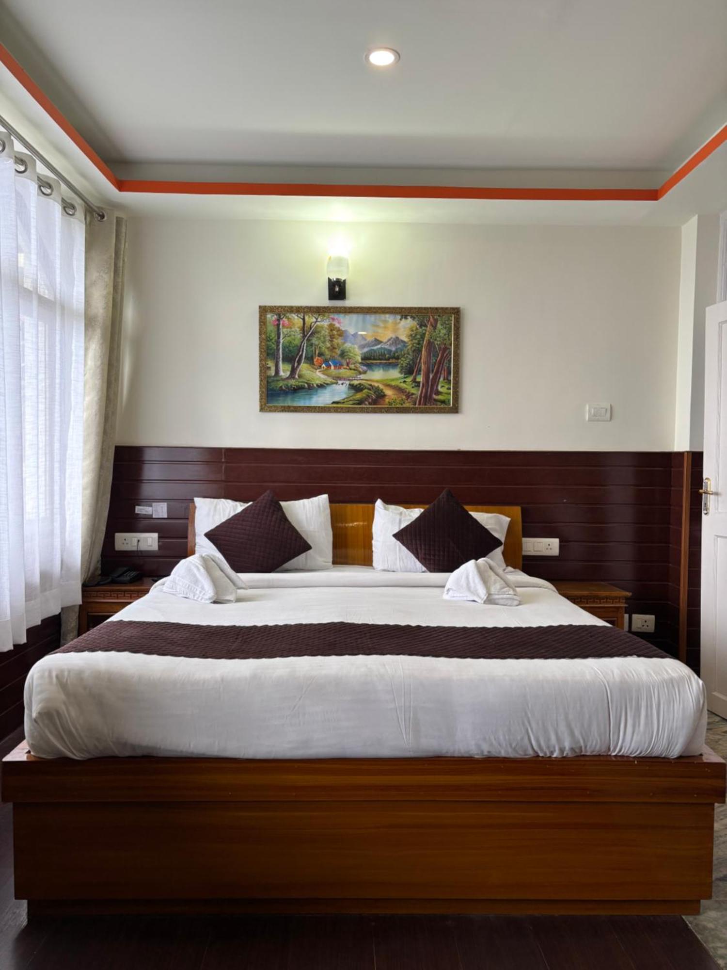 Hotel Kasturi Palace & Restaurant Darjeeling Darjeeling  Ngoại thất bức ảnh