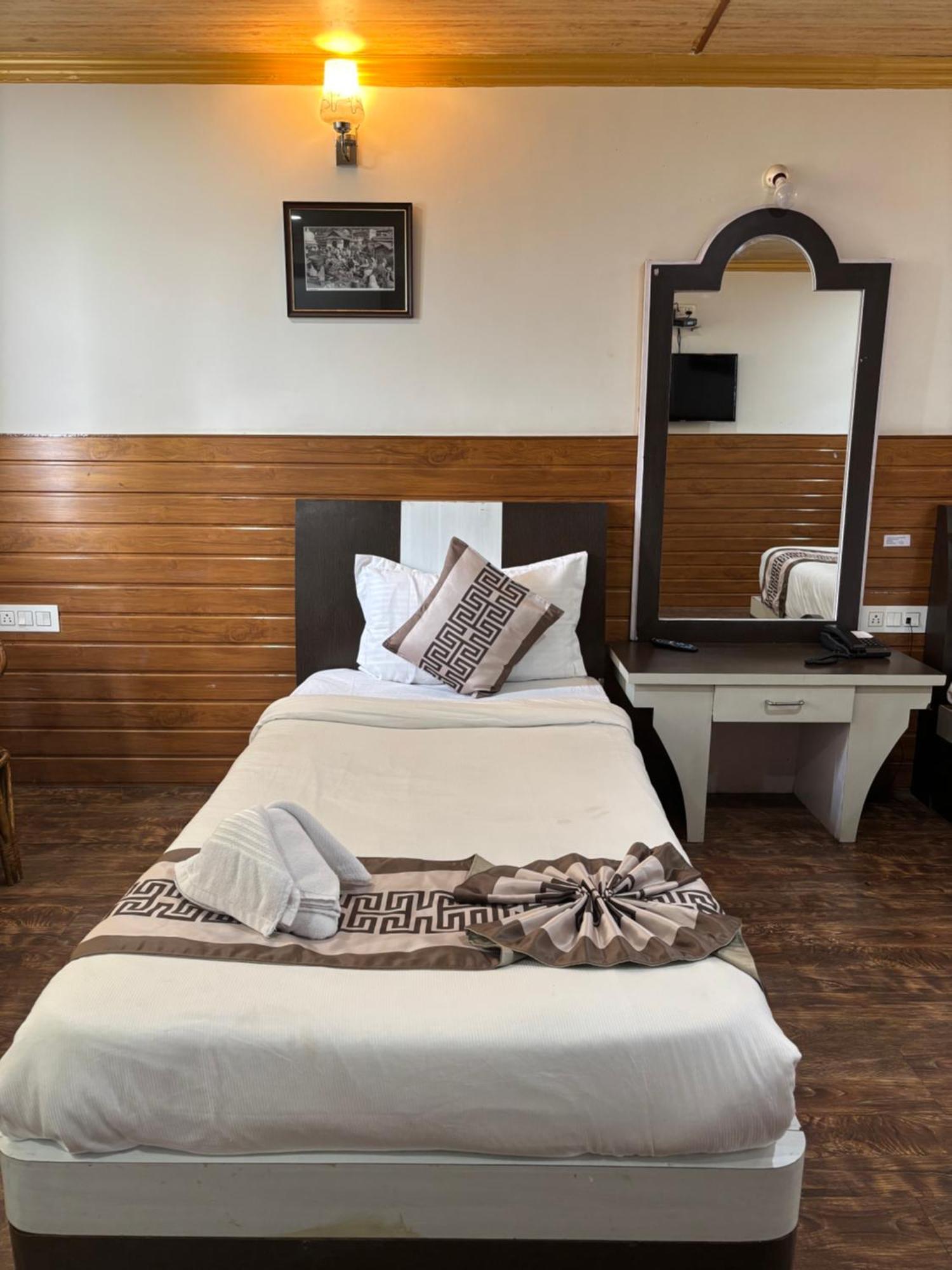 Hotel Kasturi Palace & Restaurant Darjeeling Darjeeling  Ngoại thất bức ảnh