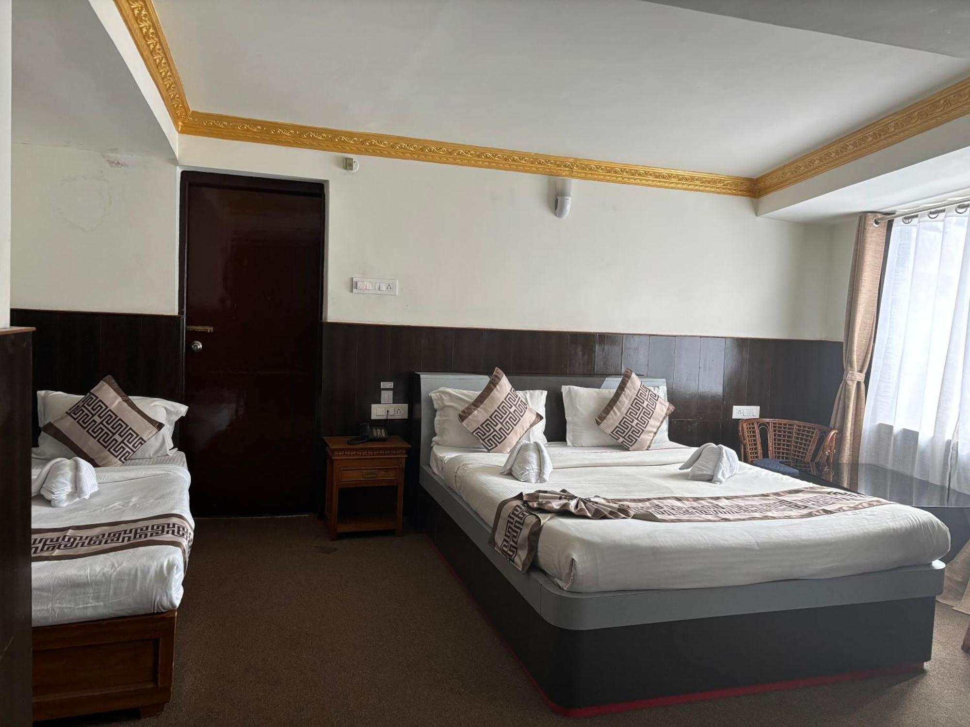 Hotel Kasturi Palace & Restaurant Darjeeling Darjeeling  Ngoại thất bức ảnh