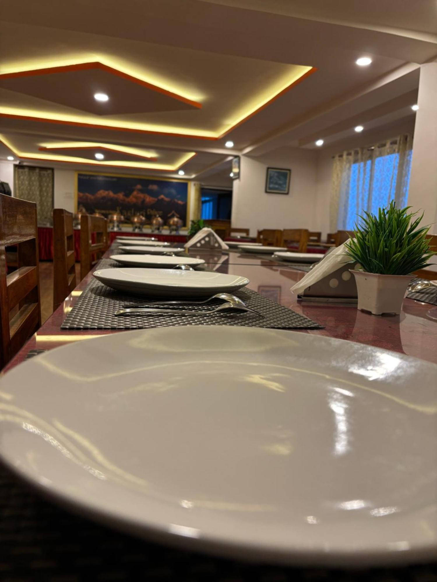 Hotel Kasturi Palace & Restaurant Darjeeling Darjeeling  Ngoại thất bức ảnh