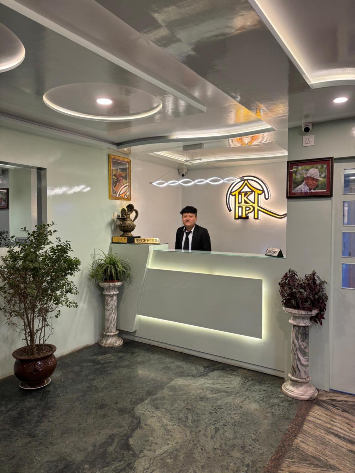 Hotel Kasturi Palace & Restaurant Darjeeling Darjeeling  Ngoại thất bức ảnh